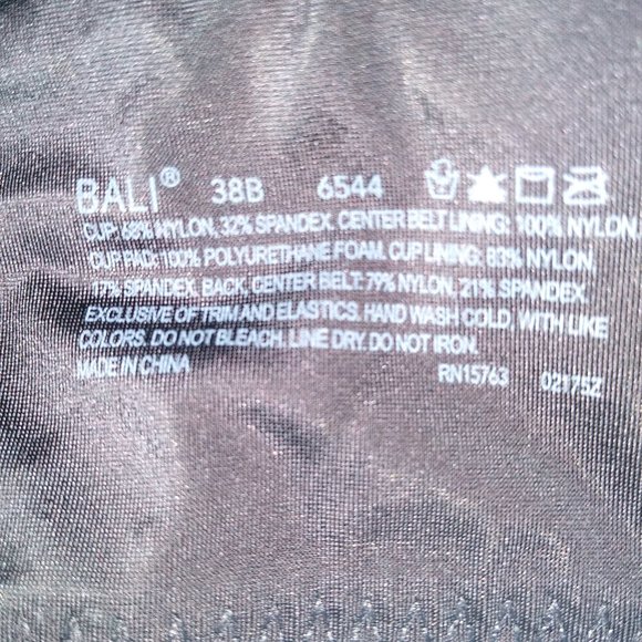 Bali Women's Sheer Sleek Desire Natural Lift Bra - Picture 3 of 4